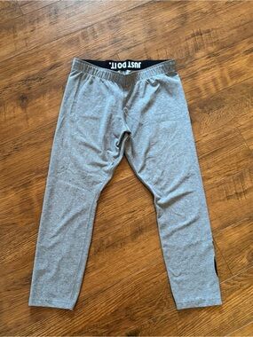 Nike Cropped Leggings Gray Medium Women’s Athletic Athleisure Pants